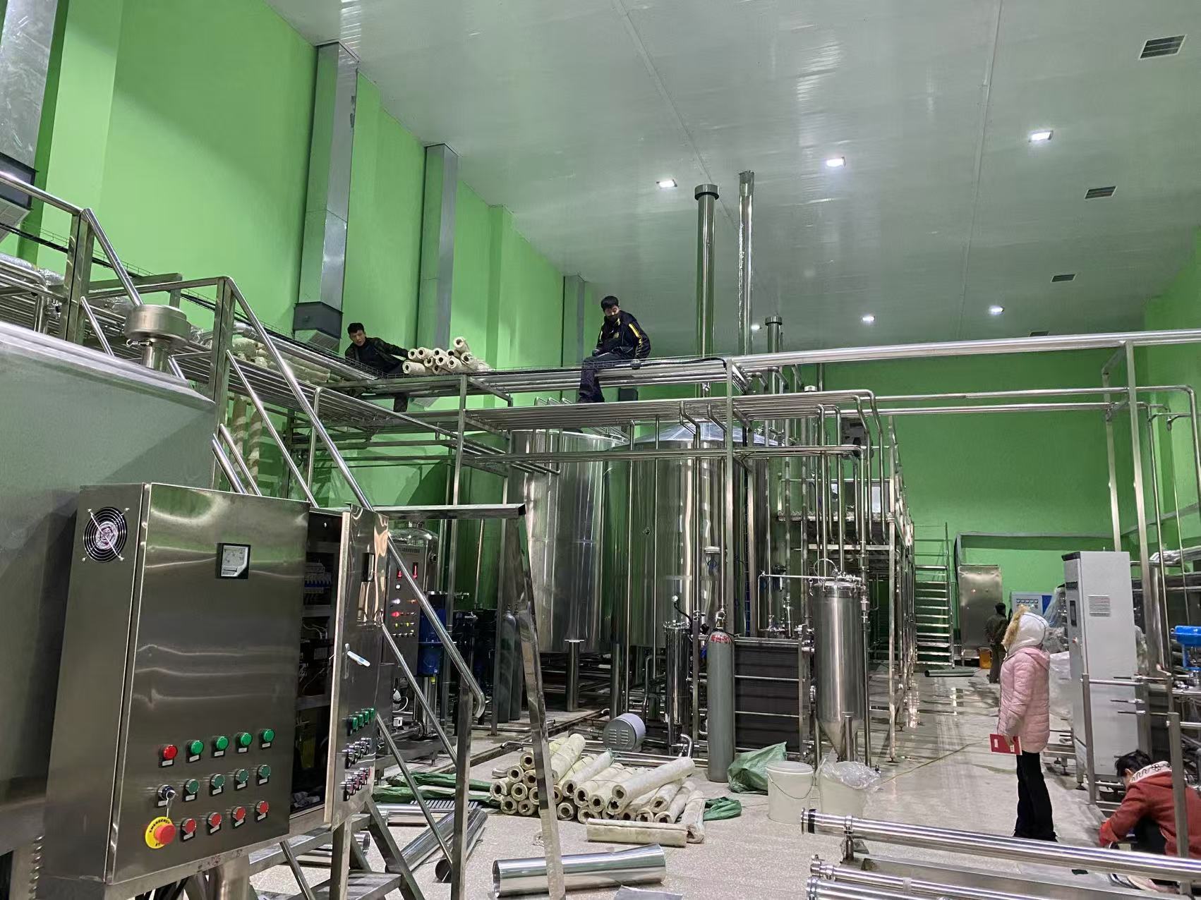 崖城镇精酿啤酒设备厂—精酿啤酒设备制造:传承工艺与创新科技的交融